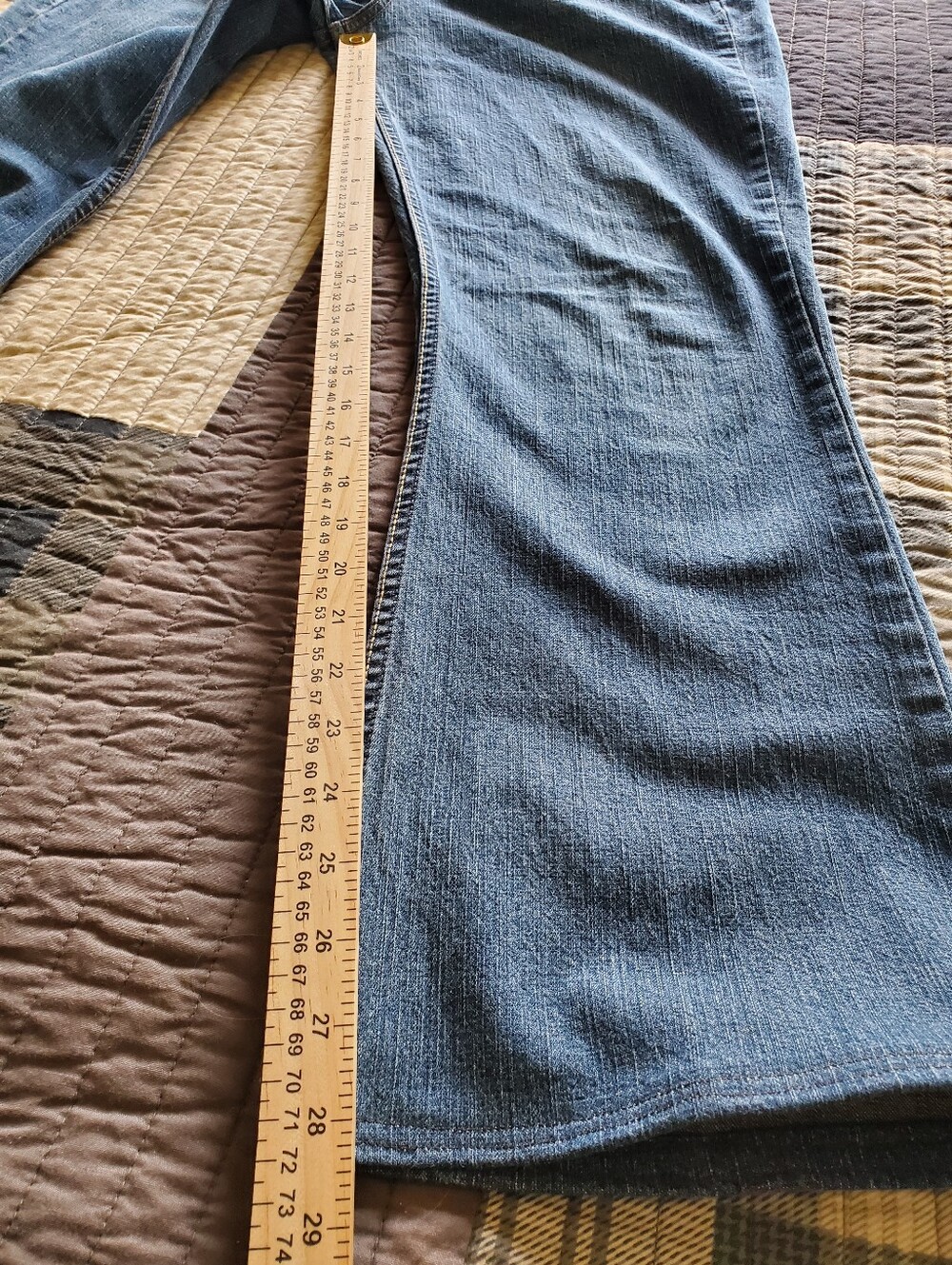 Levi's Strauss Signature Stretch Bootcut Jeans Size 12 - Picture 10 of 13